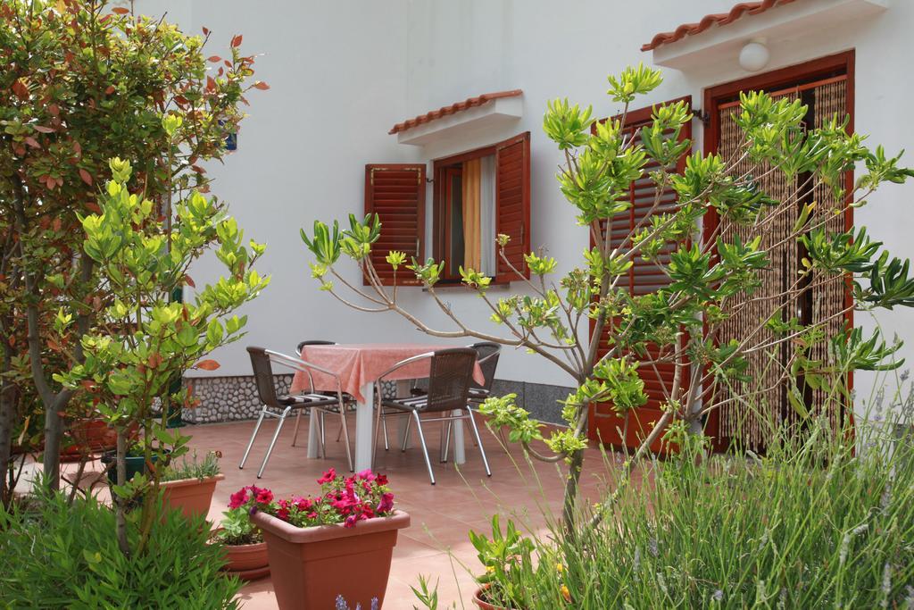 Apartments Reljic With Terrace Baška Extérieur photo