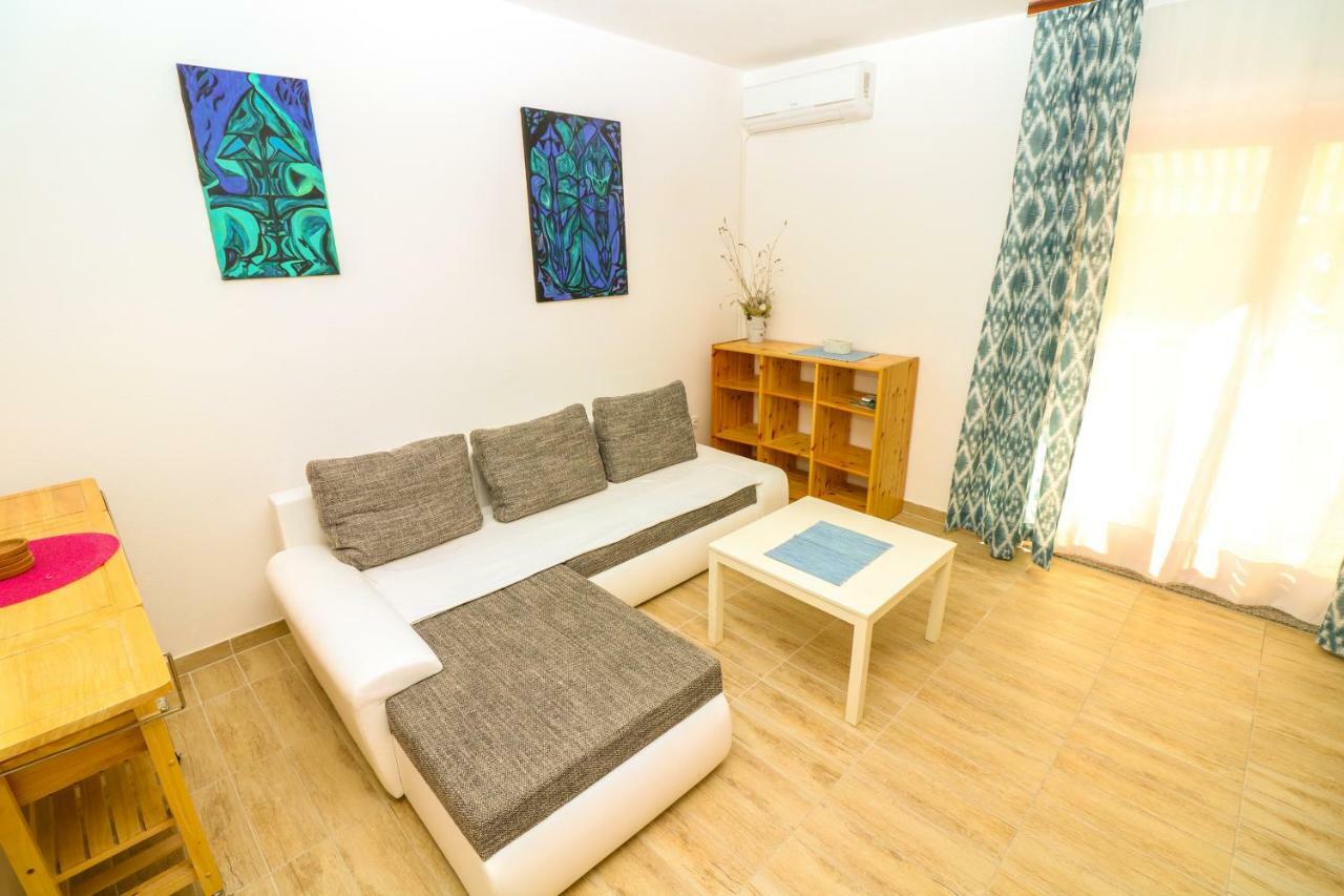 Apartments Reljic With Terrace Baška Extérieur photo
