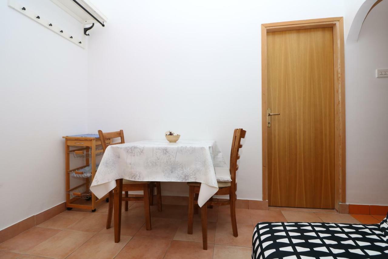 Apartments Reljic With Terrace Baška Extérieur photo